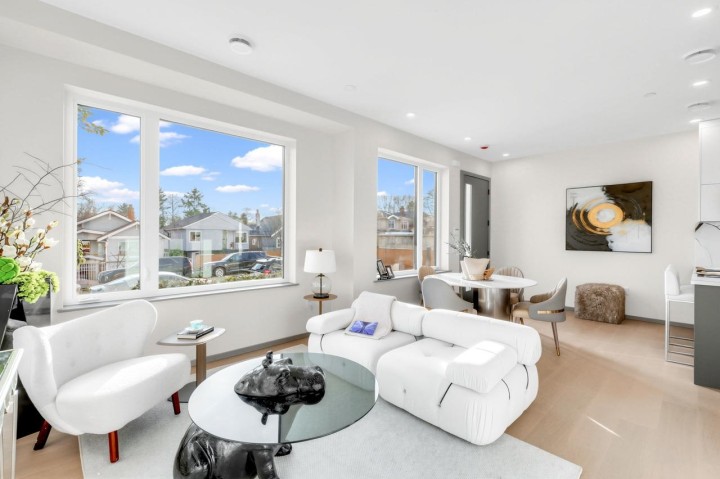 Photo 9 at 1 - 3547 E Georgia Street, Renfrew VE, Vancouver East
