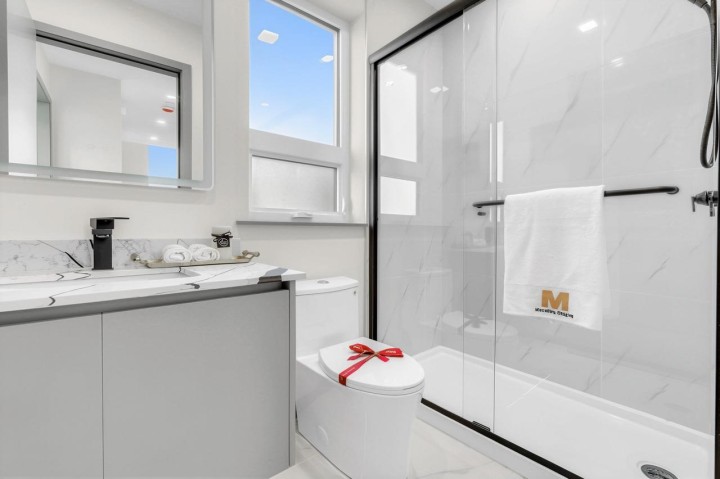 Photo 19 at 1 - 3547 E Georgia Street, Renfrew VE, Vancouver East