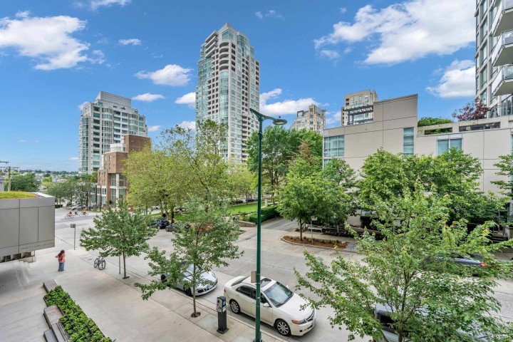 Photo 5 at 303 - 1480 Howe Street, Yaletown, Vancouver West