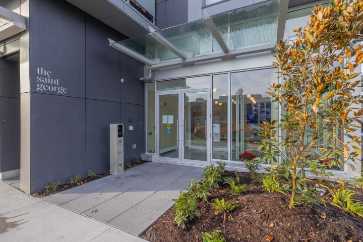 Photo 2 at 520 - 2471 St George Street, Mount Pleasant VE, Vancouver East