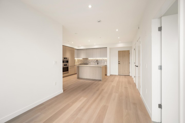 Photo 13 at 520 - 2471 St George Street, Mount Pleasant VE, Vancouver East