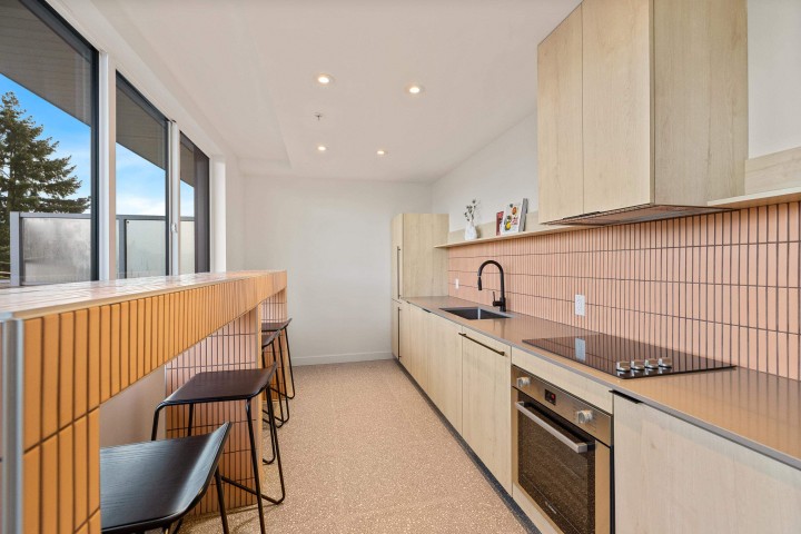 Photo 36 at 520 - 2471 St George Street, Mount Pleasant VE, Vancouver East