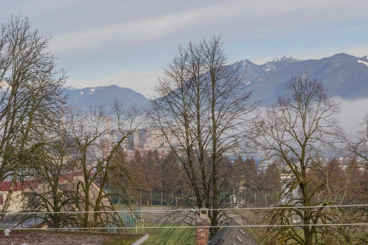 Photo 24 at 520 - 2471 St George Street, Mount Pleasant VE, Vancouver East