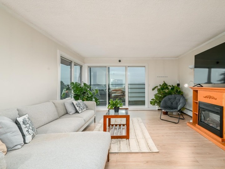 Photo 2 at 201 - 2336 Wall Street, Hastings, Vancouver East