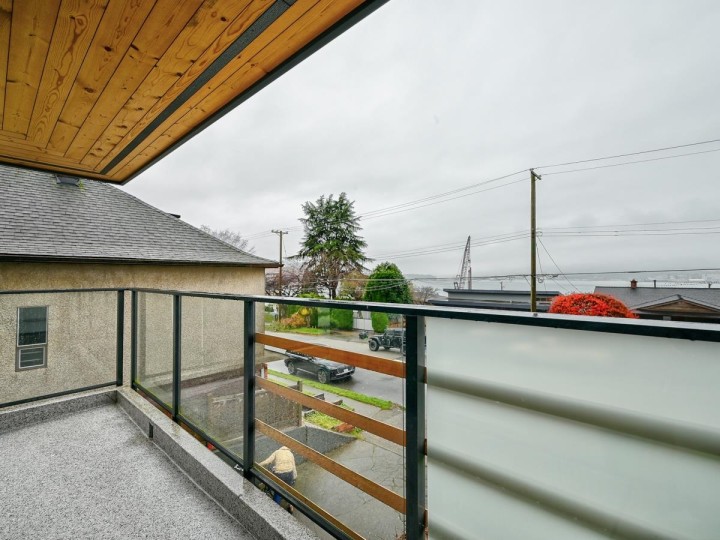 Photo 10 at 201 - 2336 Wall Street, Hastings, Vancouver East
