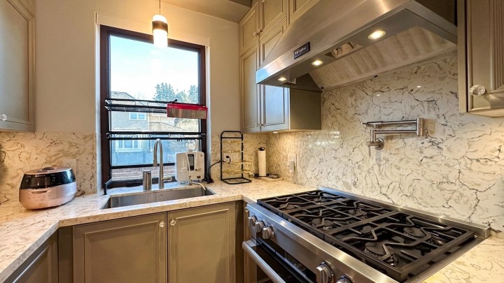 Photo 12 at 1 - 1332 W 58th Avenue, South Granville, Vancouver West