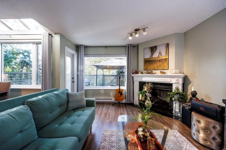 Photo 9 at 3340 Marquette Crescent, Champlain Heights, Vancouver East