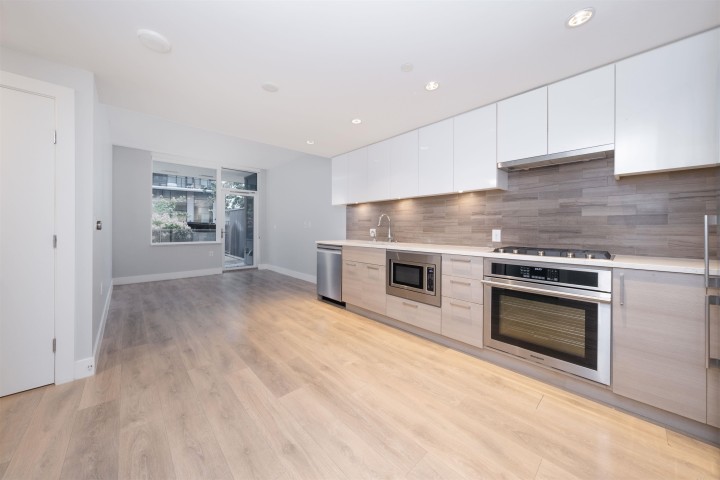 Photo 6 at 201 - 3451 Sawmill Crescent, South Marine, Vancouver East