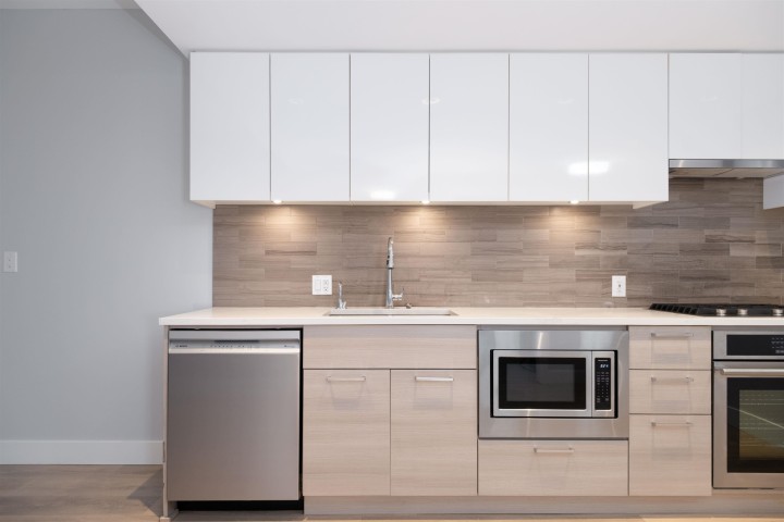 Photo 10 at 201 - 3451 Sawmill Crescent, South Marine, Vancouver East