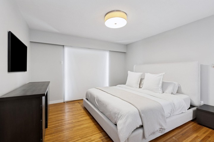 Photo 16 at 651 E 17th Avenue, Fraser VE, Vancouver East