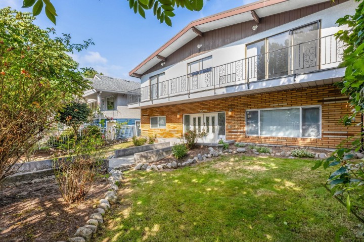 Photo 1 at 651 E 17th Avenue, Fraser VE, Vancouver East