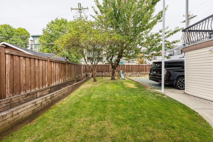 Photo 37 at 651 E 17th Avenue, Fraser VE, Vancouver East