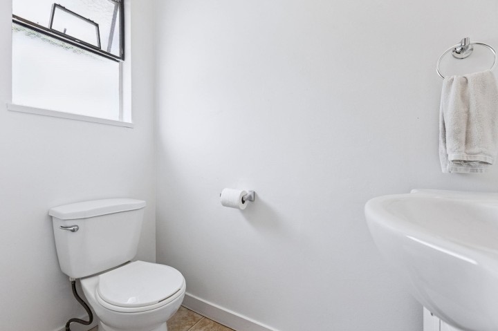 Photo 21 at 651 E 17th Avenue, Fraser VE, Vancouver East