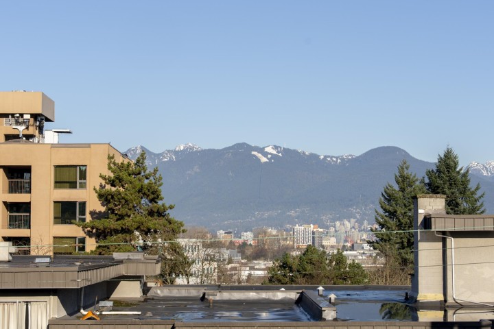 Photo 23 at 303 - 975 E Broadway, Mount Pleasant VE, Vancouver East