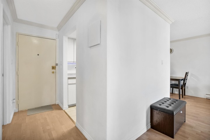 Photo 6 at 303 - 975 E Broadway, Mount Pleasant VE, Vancouver East