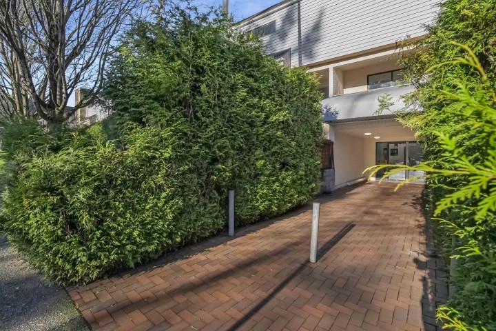 Photo 32 at 303 - 975 E Broadway, Mount Pleasant VE, Vancouver East