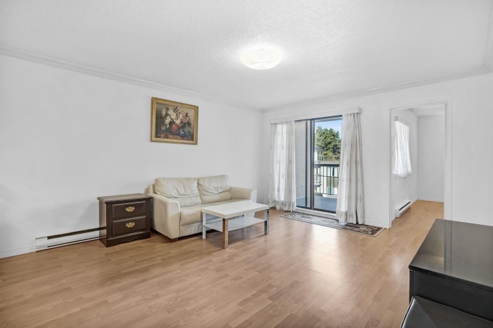 Photo 11 at 303 - 975 E Broadway, Mount Pleasant VE, Vancouver East