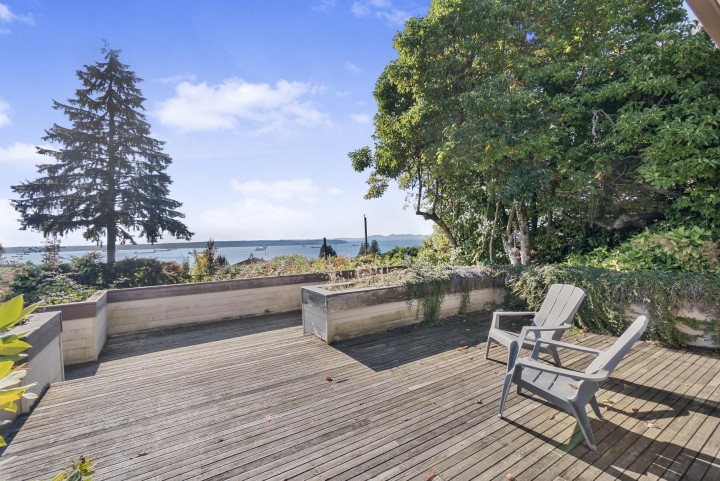 Photo 40 at 2233 Palmerston Avenue, Queens, West Vancouver