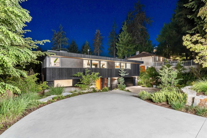 Photo 3 at 3823 Bayridge Avenue, Bayridge, West Vancouver