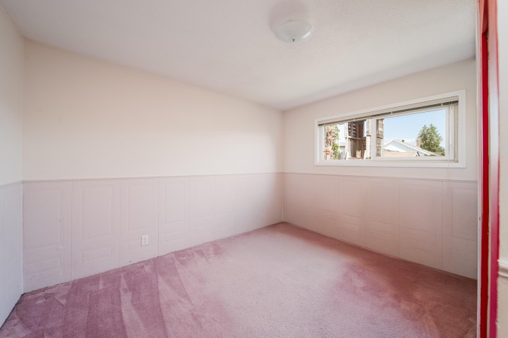 Photo 13 at 3089 E 1st Avenue, Renfrew VE, Vancouver East