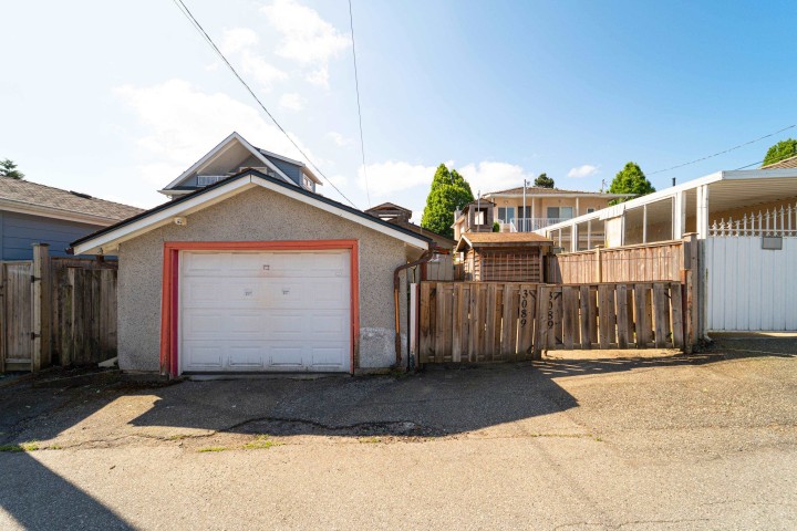 Photo 17 at 3089 E 1st Avenue, Renfrew VE, Vancouver East