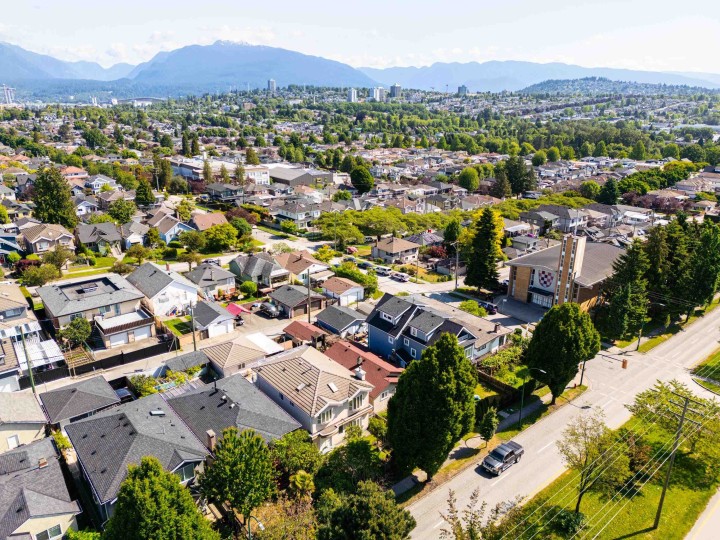 Photo 22 at 3089 E 1st Avenue, Renfrew VE, Vancouver East