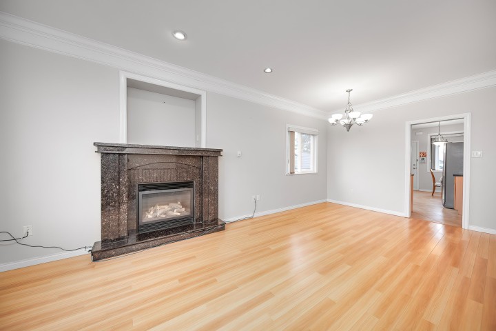 Photo 13 at 3320 E 43rd Avenue, Killarney VE, Vancouver East