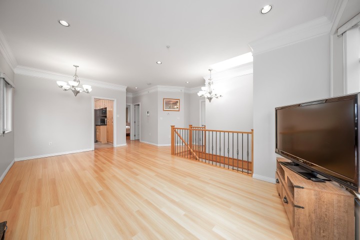 Photo 18 at 3320 E 43rd Avenue, Killarney VE, Vancouver East