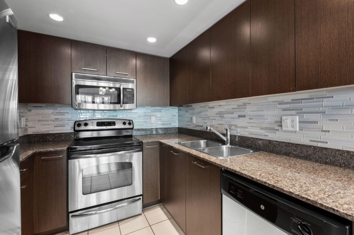 Photo 16 at 706 - 1212 Howe Street, Downtown VW, Vancouver West