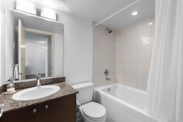 Photo 26 at 706 - 1212 Howe Street, Downtown VW, Vancouver West