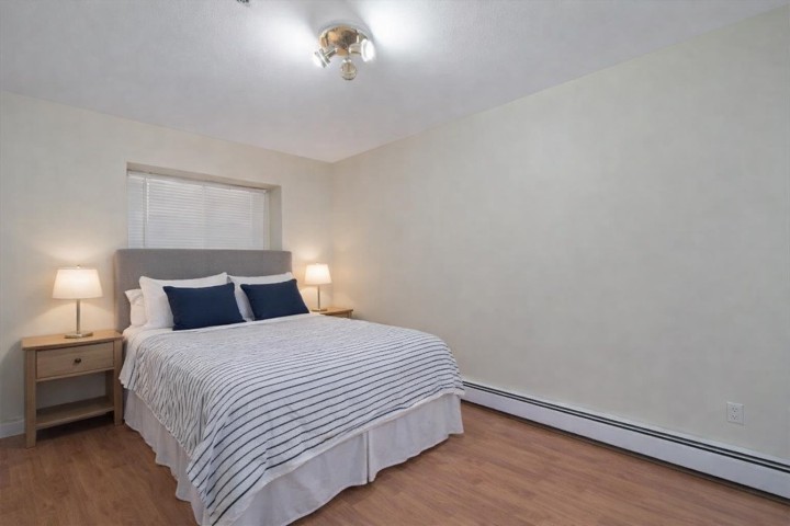 Photo 11 at 7138 Fraser Street, South Vancouver, Vancouver East