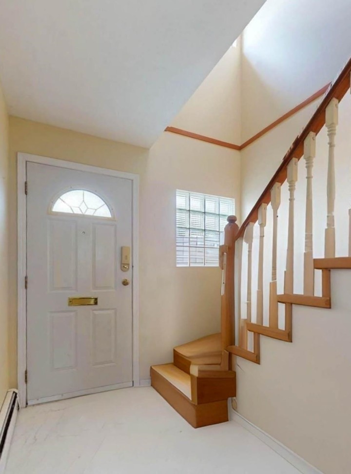 Photo 4 at 7138 Fraser Street, South Vancouver, Vancouver East
