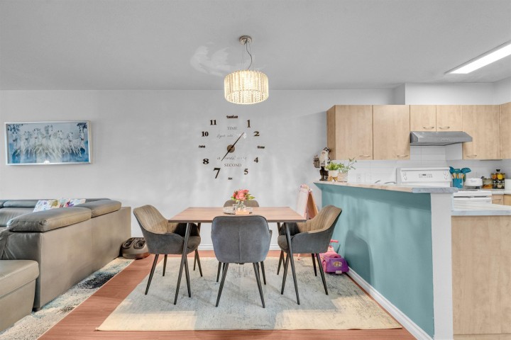 Photo 3 at 102 - 2973 Kingsway, Collingwood VE, Vancouver East