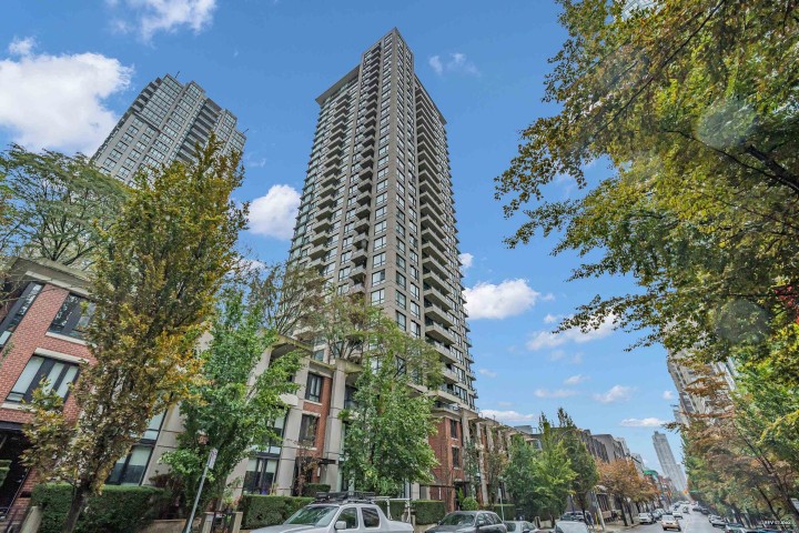 Photo 1 at 1001 - 928 Homer Street, Yaletown, Vancouver West