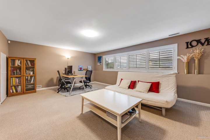 Photo 17 at 3020 Thorncliffe Drive, Edgemont, North Vancouver