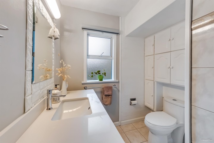 Photo 24 at 3020 Thorncliffe Drive, Edgemont, North Vancouver