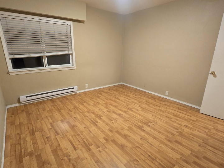 Photo 12 at 123 E 64th Avenue, South Vancouver, Vancouver East
