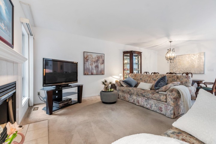 Photo 7 at 12 - 3634 Garibaldi Drive, Roche Point, North Vancouver