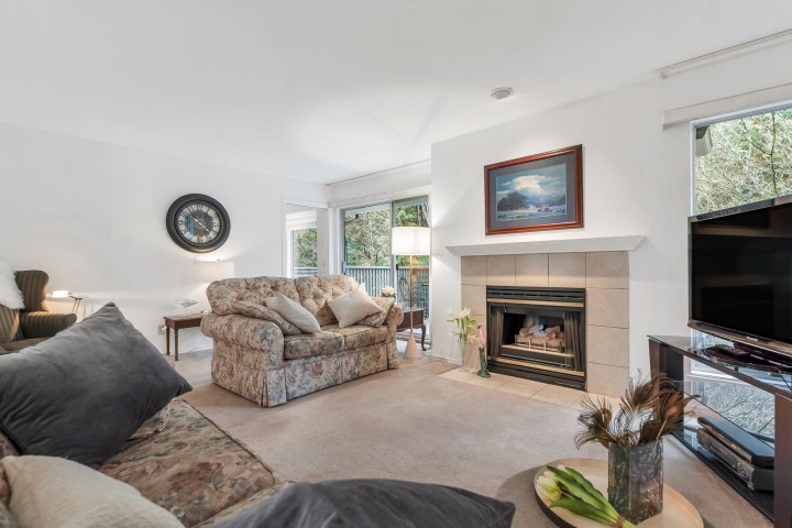 Photo 4 at 12 - 3634 Garibaldi Drive, Roche Point, North Vancouver