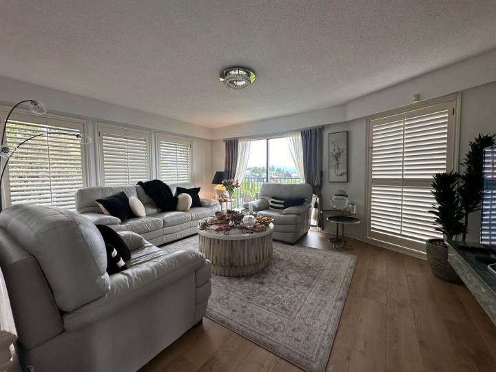 Photo 5 at 1359 Whitby Road, Chartwell, West Vancouver