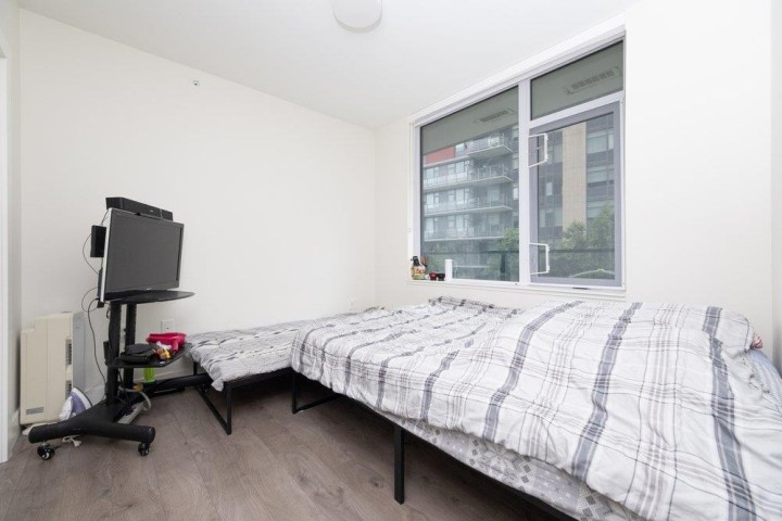 Photo 11 at 302 - 8533 River District Crossing, South Marine, Vancouver East
