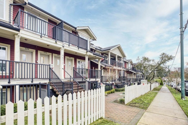 Photo 23 at 201 - 4577 Slocan Street, Collingwood VE, Vancouver East