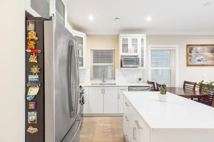 Photo 7 at 201 - 4577 Slocan Street, Collingwood VE, Vancouver East