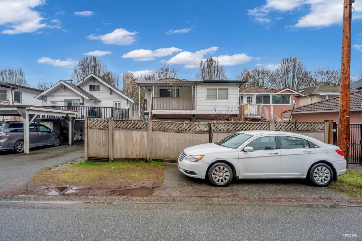Photo 30 at 3334 Archimedes Street, Collingwood VE, Vancouver East
