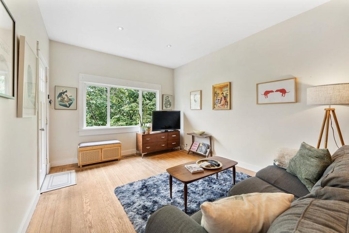 Photo 6 at 4225 John Street, Main, Vancouver East