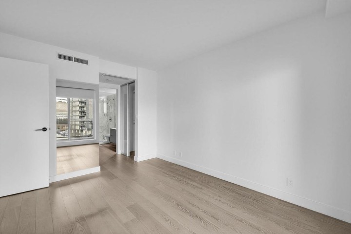 Photo 12 at 1202 - 1499 W Pender Street, Coal Harbour, Vancouver West