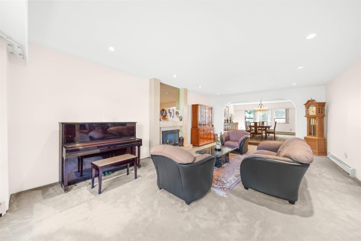 Photo 4 at 6668 Selkirk Street, South Granville, Vancouver West
