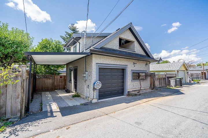 Photo 32 at 4438 Ontario Street, Main, Vancouver East