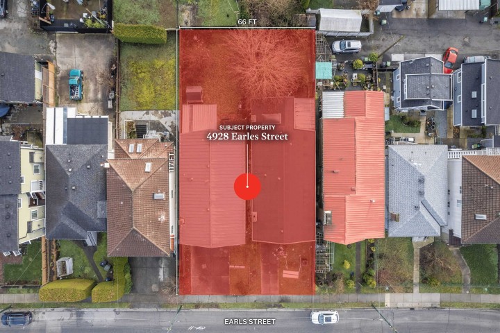 Photo 2 at 4928 Earles Street, Collingwood VE, Vancouver East