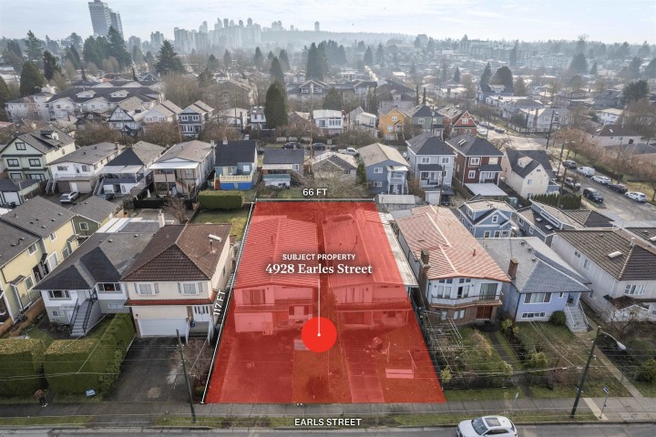 Photo 1 at 4928 Earles Street, Collingwood VE, Vancouver East